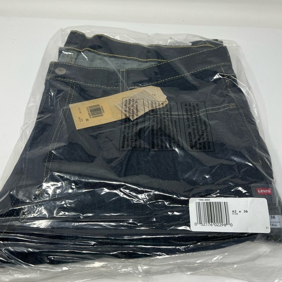 Levi’s 559 Men’s 42 x 36 Relaxed Straight Jeans - Picture 2 of 4